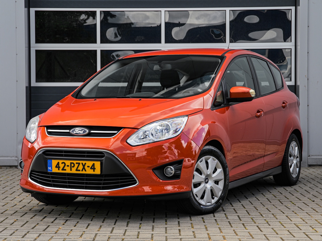 Ford C-Max - 2.0 TDCi | Automaat | 1ste eig. | Airco | Cruise control | Trekhaak - AutoWereld.nl