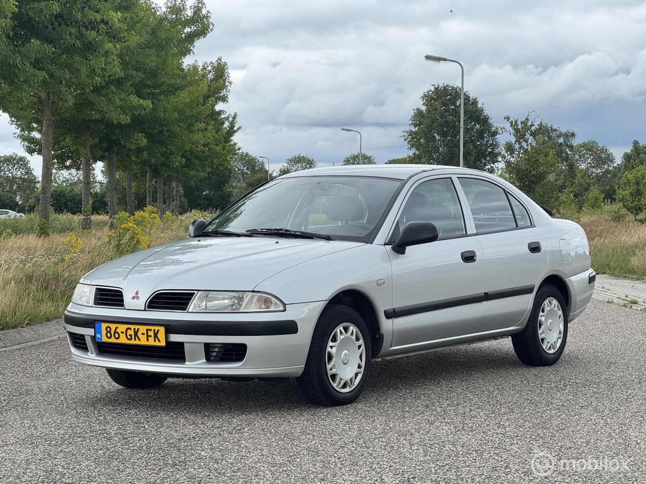 Mitsubishi Carisma - 1.6 Classic Airco - AutoWereld.nl