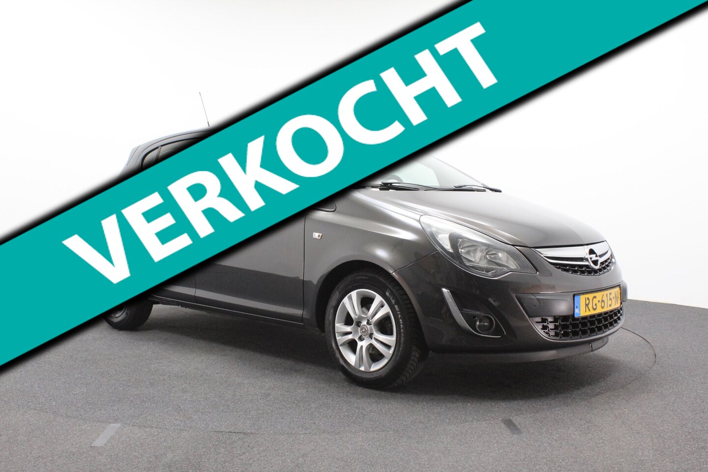 Opel Corsa - 1.2-16V Business+ | Airco | Goed onderhouden | Groot scherm | Cruise controle - AutoWereld.nl