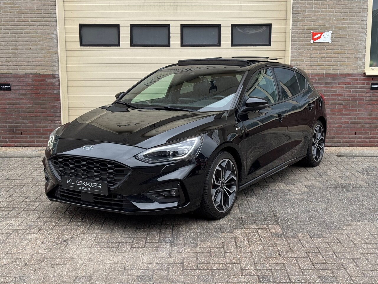 Ford Focus - 1.5 ST-Line B&O Pano Line assist Dodehoekdetectie Stoel -/ stuur verw. - AutoWereld.nl