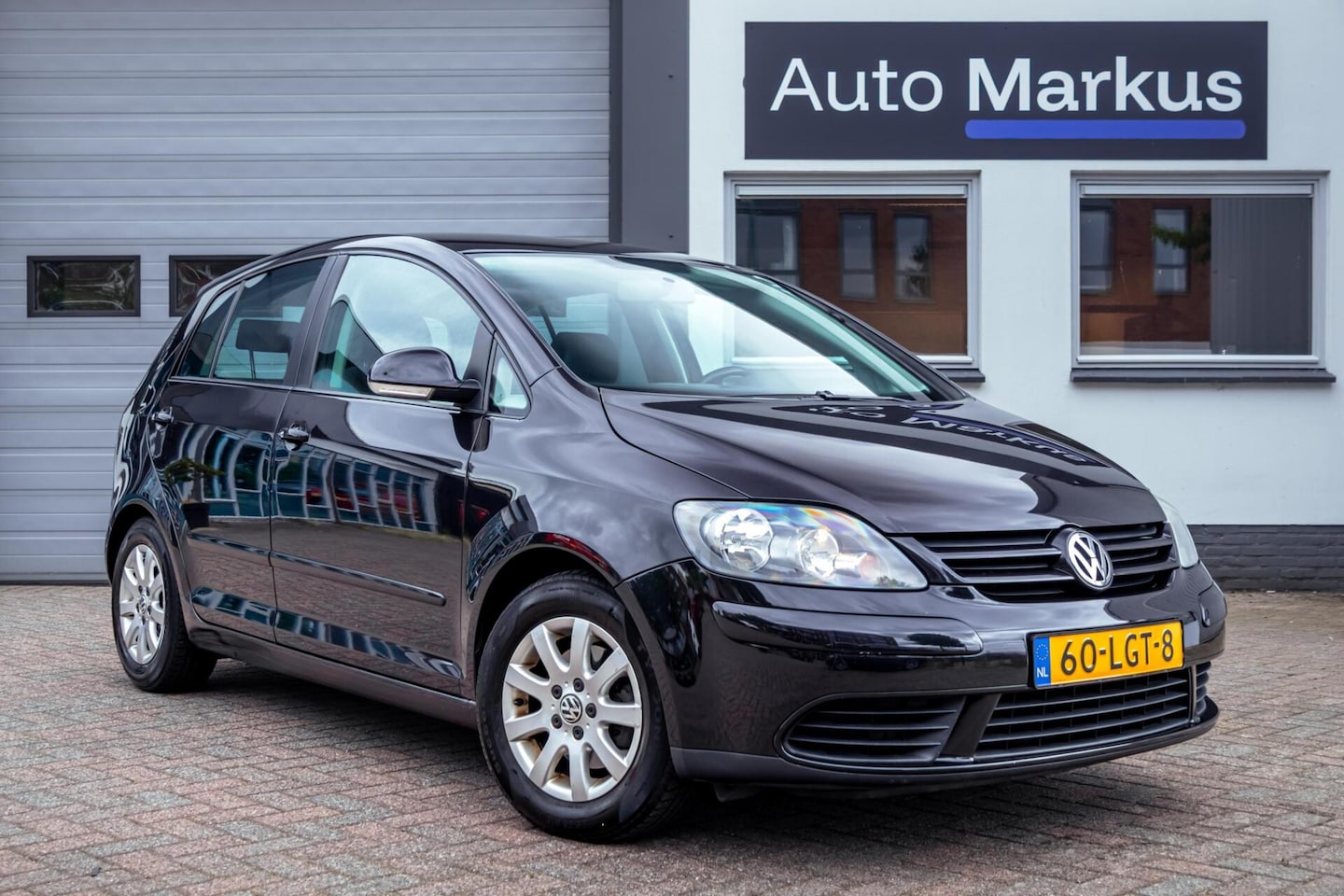 Volkswagen Golf Plus - 1.6 FSI Comfortline|Automaat|Cruise|Airco|Navigatie - AutoWereld.nl