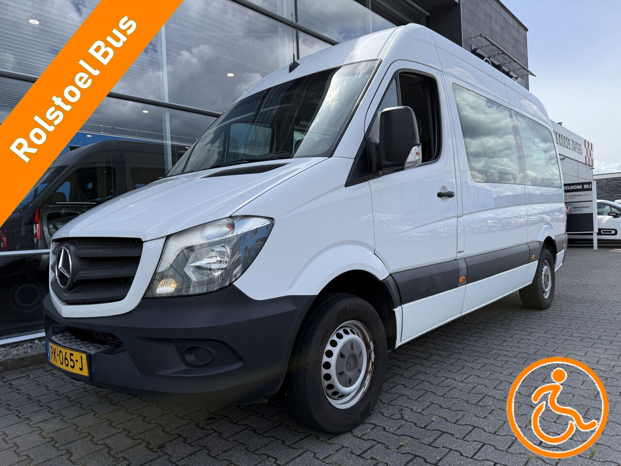 Mercedes-Benz Sprinter - Rolstoelbus / Personenbus 314 2.2 CDI L2H2 (Zeer nette en goed onderhouden bus met mogelij - AutoWereld.nl
