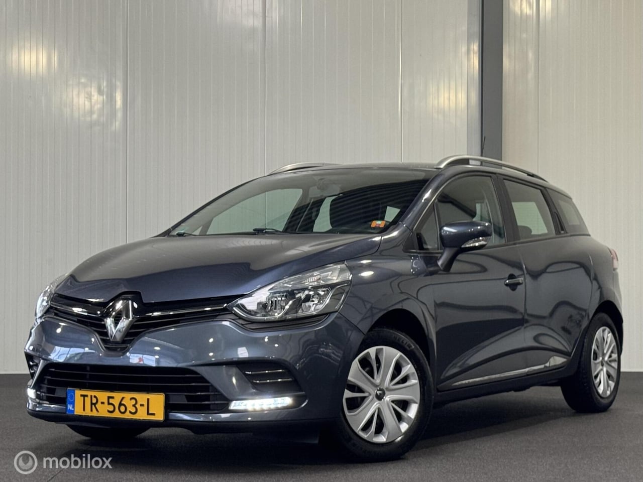 Renault Clio Estate - 0.9 TCe Zen [ NAP cruise dealer oh navi ] - AutoWereld.nl