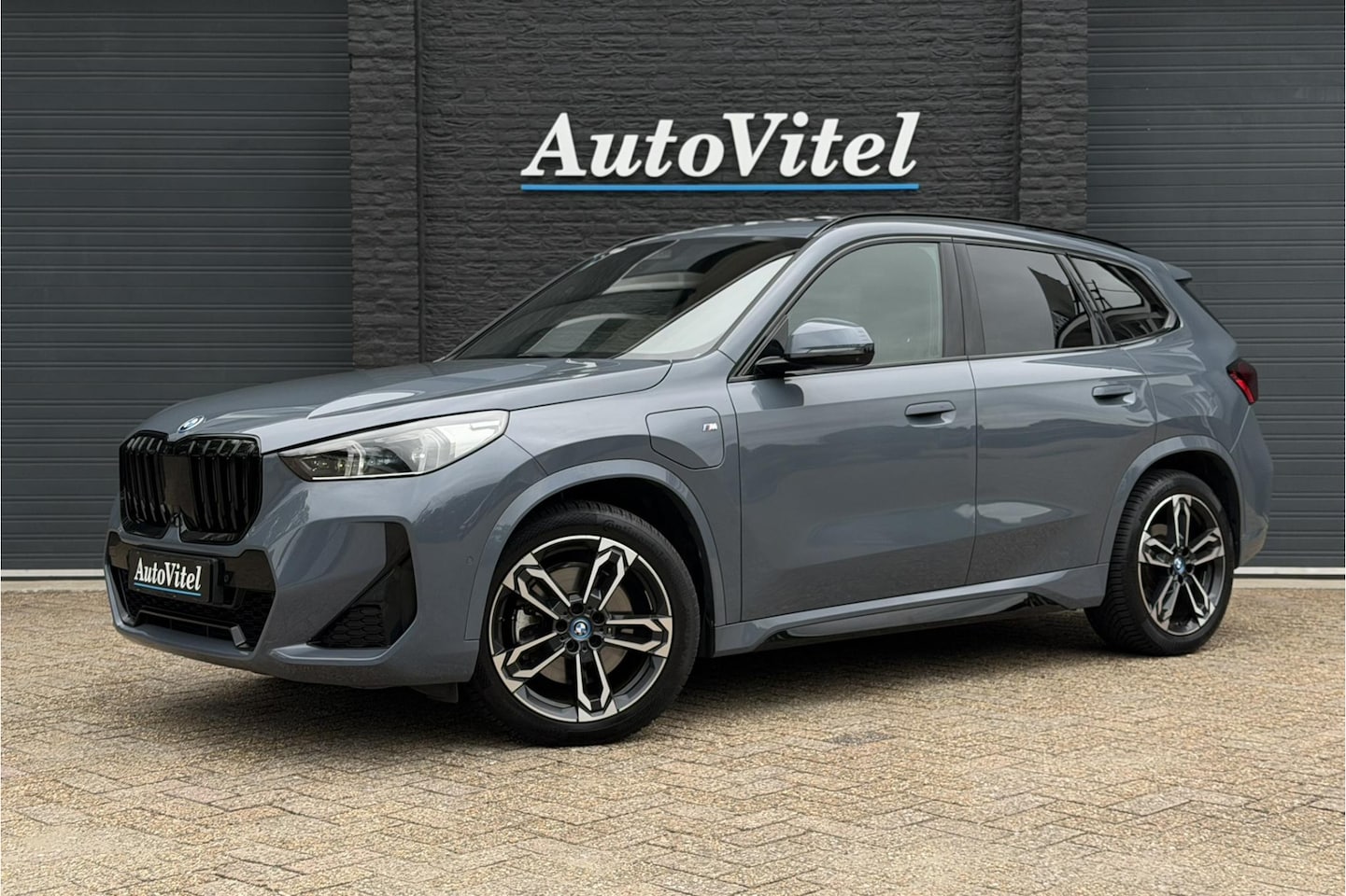 BMW X1 - xDrive30e M-Sport | Full Option | Panodak | Trekhaak | H/K | Massage | Head-Up - AutoWereld.nl