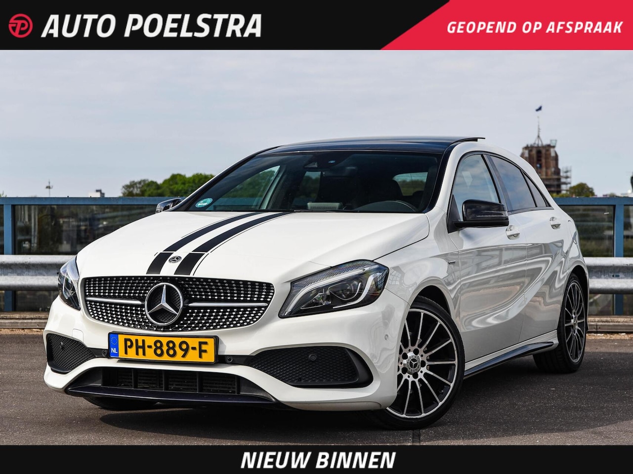 Mercedes-Benz A-klasse - 180 d AMG White Art Edition Panoramadak Camera LED Stoelverwarming Sfeerverlichting Apple - AutoWereld.nl