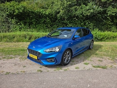 Ford Focus - 1.0 EcoBoost ST Line Business Ford Focus ST-Line 1.0 EcoBoost 125 PK | Desert Island Blue | Zeer compleet uitgerust | De