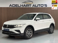 Volkswagen Tiguan - 1.4 TSI eHybrid Business / Navigatie full map / Adaptive Cruise / Climate control / etc