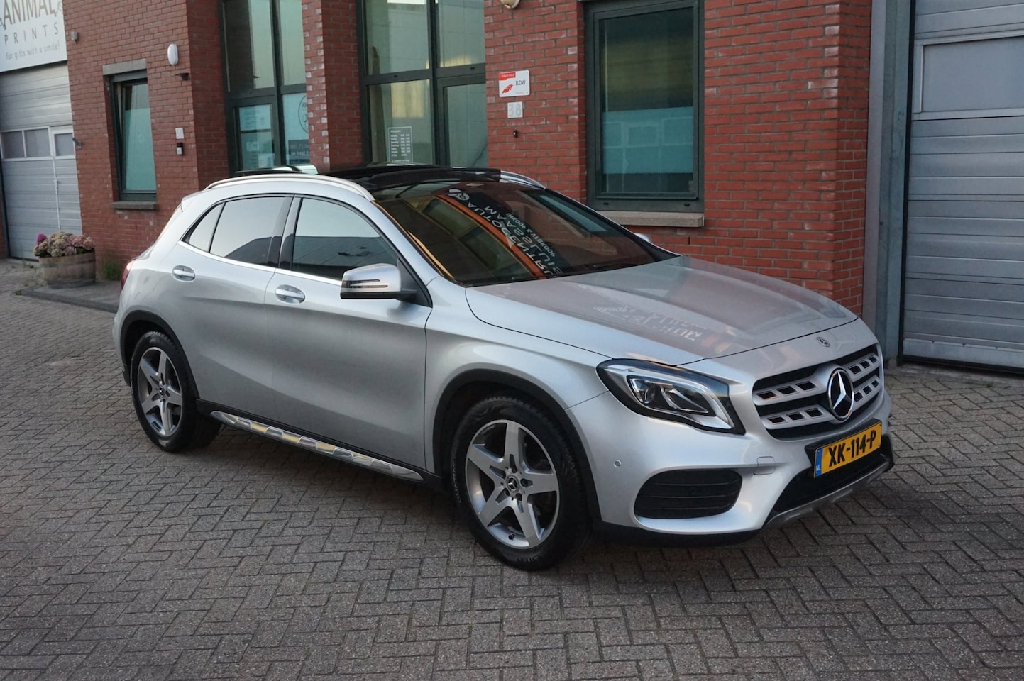 Mercedes-Benz GLA-Klasse - 180 Business Solution AMG 180 Business Solution AMG - AutoWereld.nl