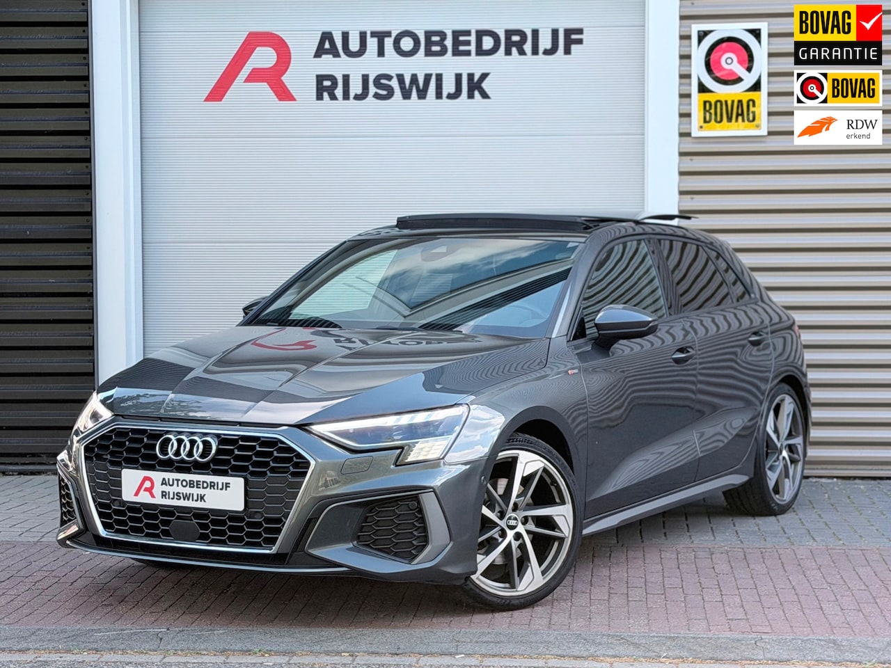 Audi A3 Sportback - 35 TFSI S-Line Pano/Matrix/AppleCarPlay - AutoWereld.nl