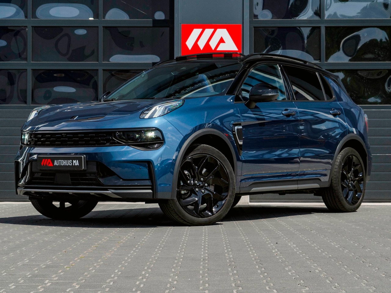 Lynk & Co 01 - 1.5 | Black Edition | Panoramadak|360° Camera|ACC|Stoelverwarming|Navi|Carplay - AutoWereld.nl
