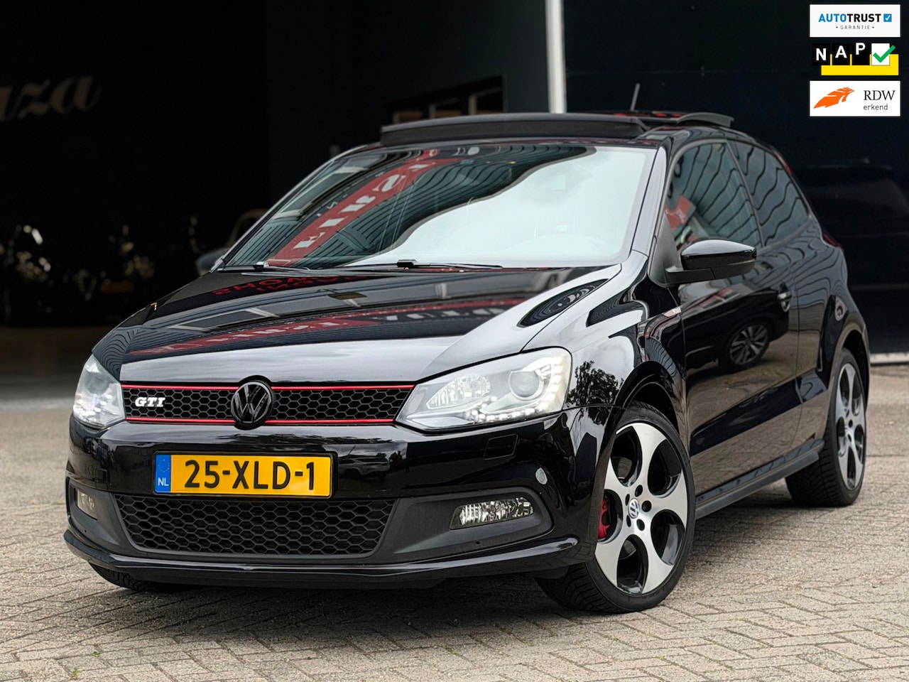 Volkswagen Polo - 1.4 TSI GTI AUTOMAAT PANODAK/NAVI/CRUISE | KEURIGE AUTO ! - AutoWereld.nl
