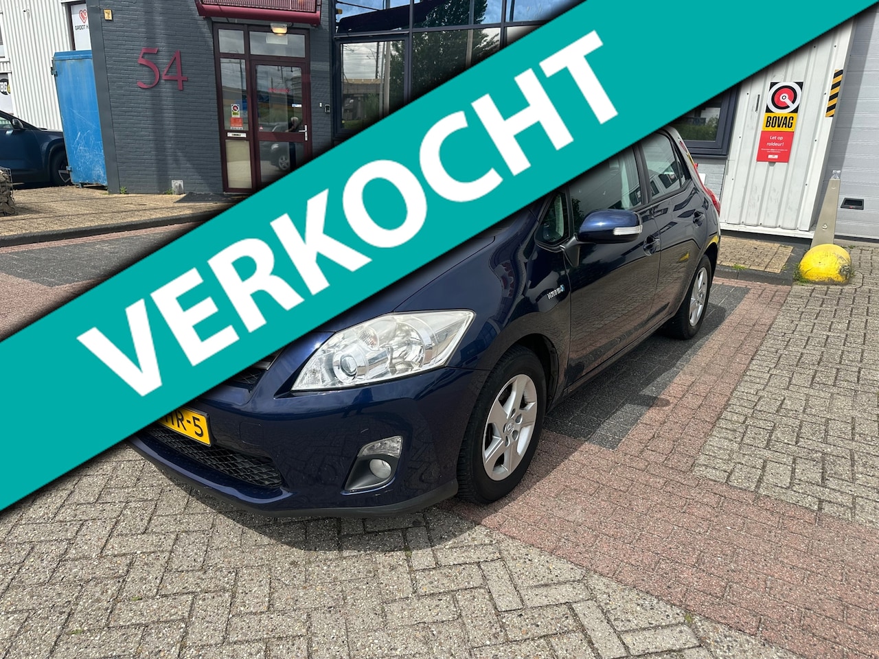 Toyota Auris - 1.8 Full Hybrid Aspiration 1.8 Full Hybrid Aspiration, 1. Hand, Dealer onderhouden - AutoWereld.nl