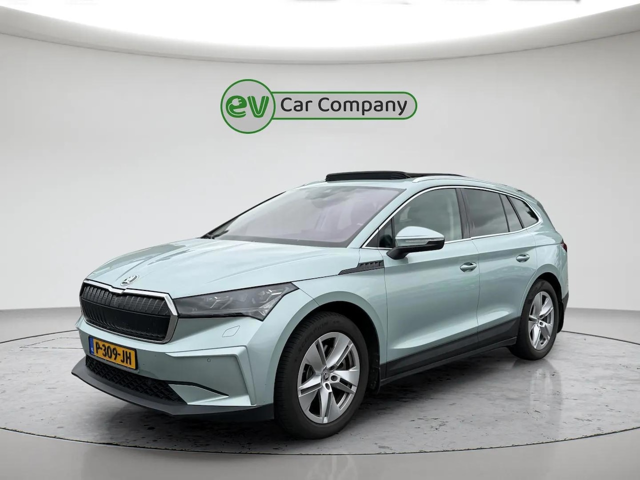 Skoda Enyaq iV - 80 | SOH 89% | Panoramadak | Trekhaak | Memory Seats | Volleder | Camera | CarPlay | Navig - AutoWereld.nl