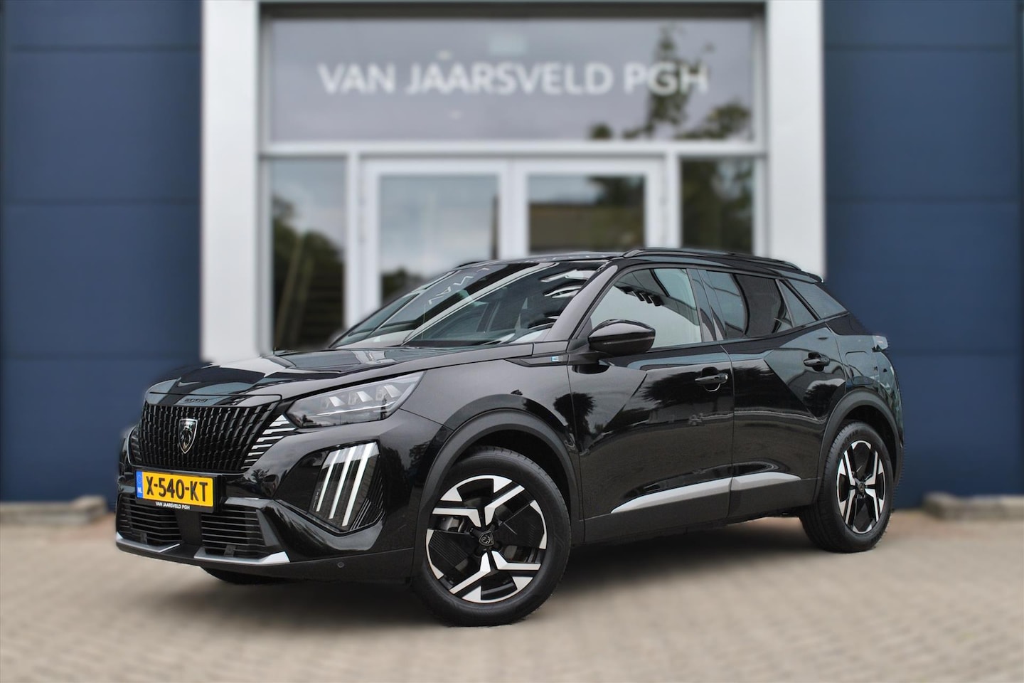 Peugeot e-2008 - GT EV 50kWh 136pk - AutoWereld.nl