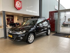 Volkswagen Tiguan - 2.0 TSI Sport&Style 4Motion, Automaat, Navigatie, Achteruitrijcamera, Spraakbediening, Tre