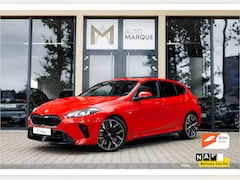 BMW 1-serie - 120 | M Sport Pro | Rosso Corsa Individual | Panoramadak | Harman Kardon | Driving Assista