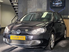 Volkswagen Golf - 1.4 TSI Highline Schuifdak / PDC / Carplay - Android