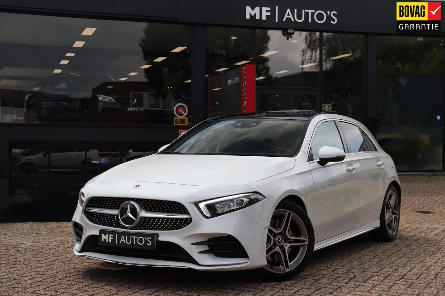 Mercedes-Benz A-klasse - 220 4MATIC Premium AMG 190PK|Pano|HUD|Sfeer|Camera|LED - AutoWereld.nl