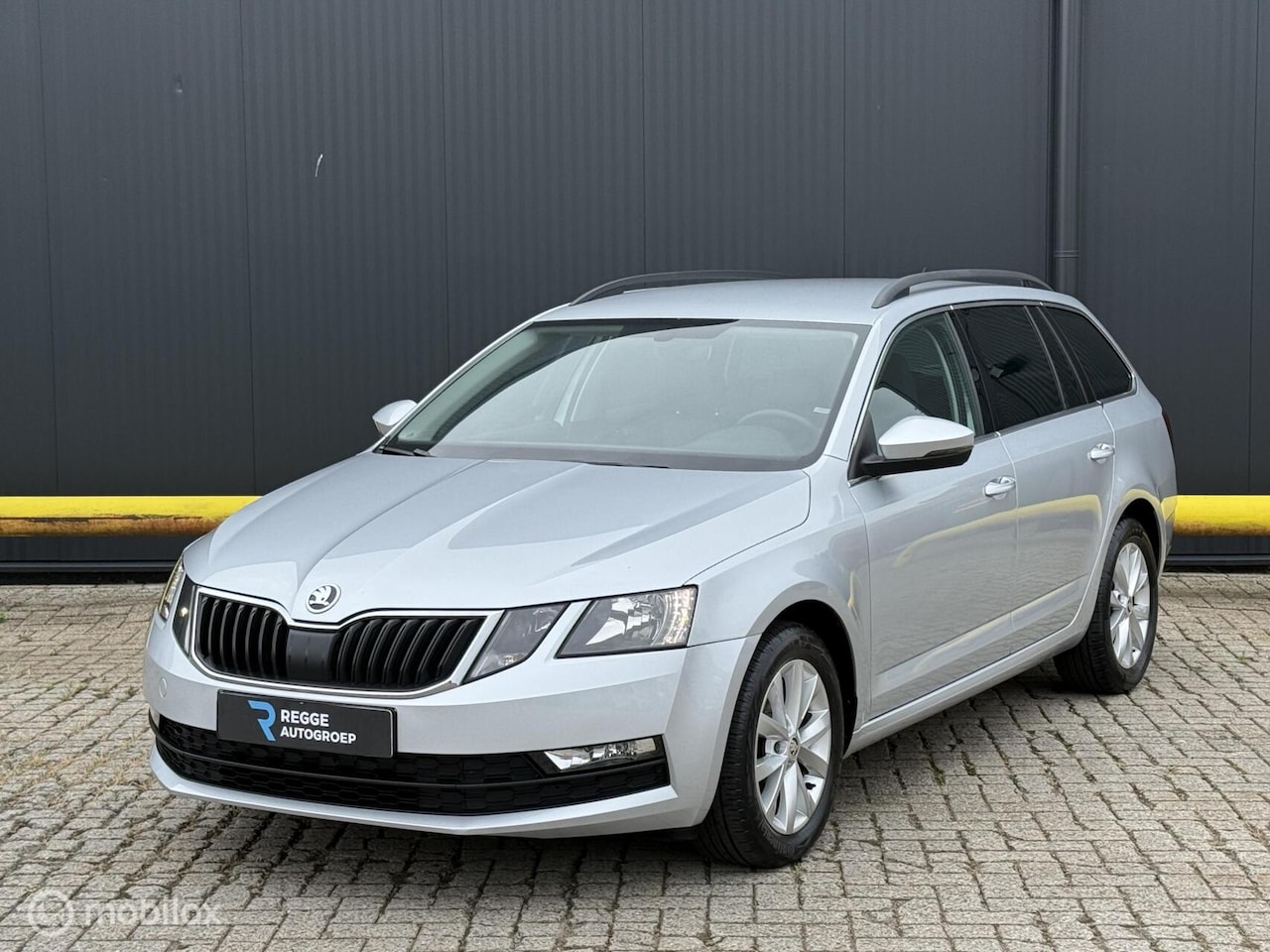 Skoda Octavia Combi - 1.0 TSI Greentech Ambition AUTOMAAT - AutoWereld.nl