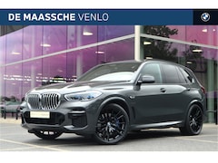 BMW X5 - xDrive45e M Sport Automaat / Panoramadak Sky Lounge / Trekhaak / Laserlight / TV-Functie P
