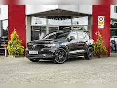Volvo XC40 - | 70 KWH | ALL BLACK | 19' zwart | AppleCarPlay | 1500kg trekgewicht Recharge Plus
