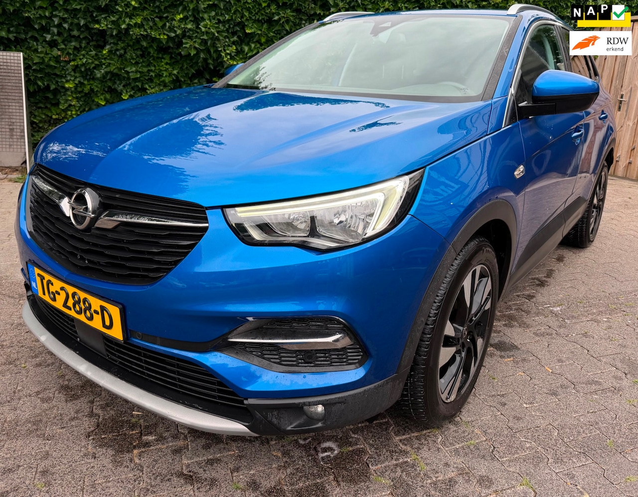 Opel Grandland X - 1.2 Turbo Innovation/Airco Cruise Trekhaak CARPLAY - AutoWereld.nl