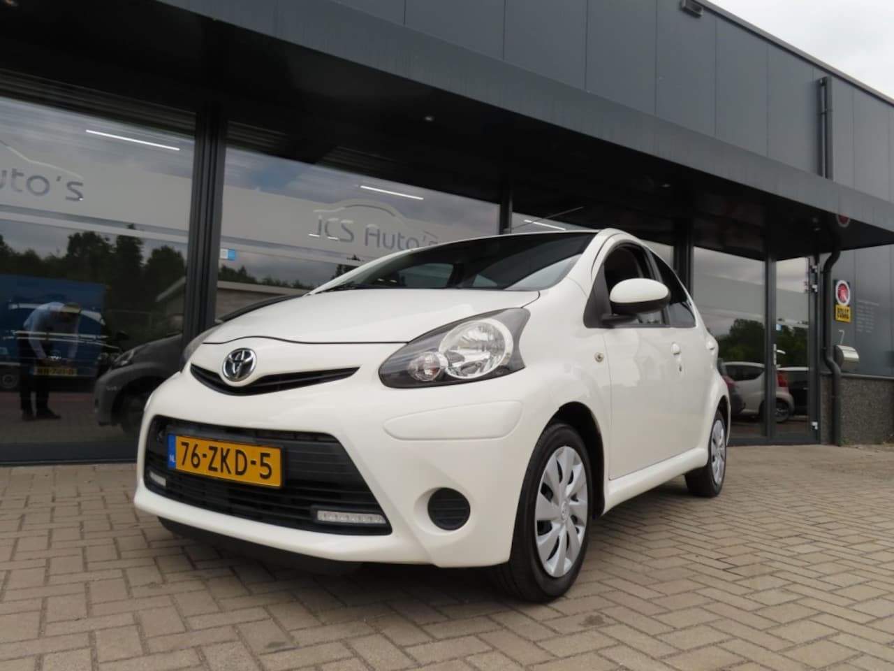 Toyota Aygo - 1.0 VVT-I Aspiration Airco 5 Deurs 2012 - AutoWereld.nl
