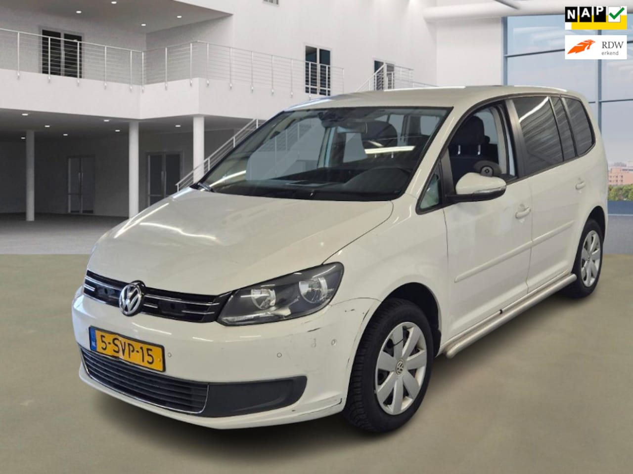 Volkswagen Touran - 2.0 TDI Comfortline BlueMotion 2.0 TDI Comfortline BlueMotion - AutoWereld.nl