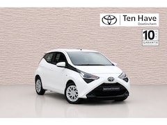 Toyota Aygo - 1.0 VVT-i x-play MT | Achteruitrijcamera | Toerenteller | Smartp