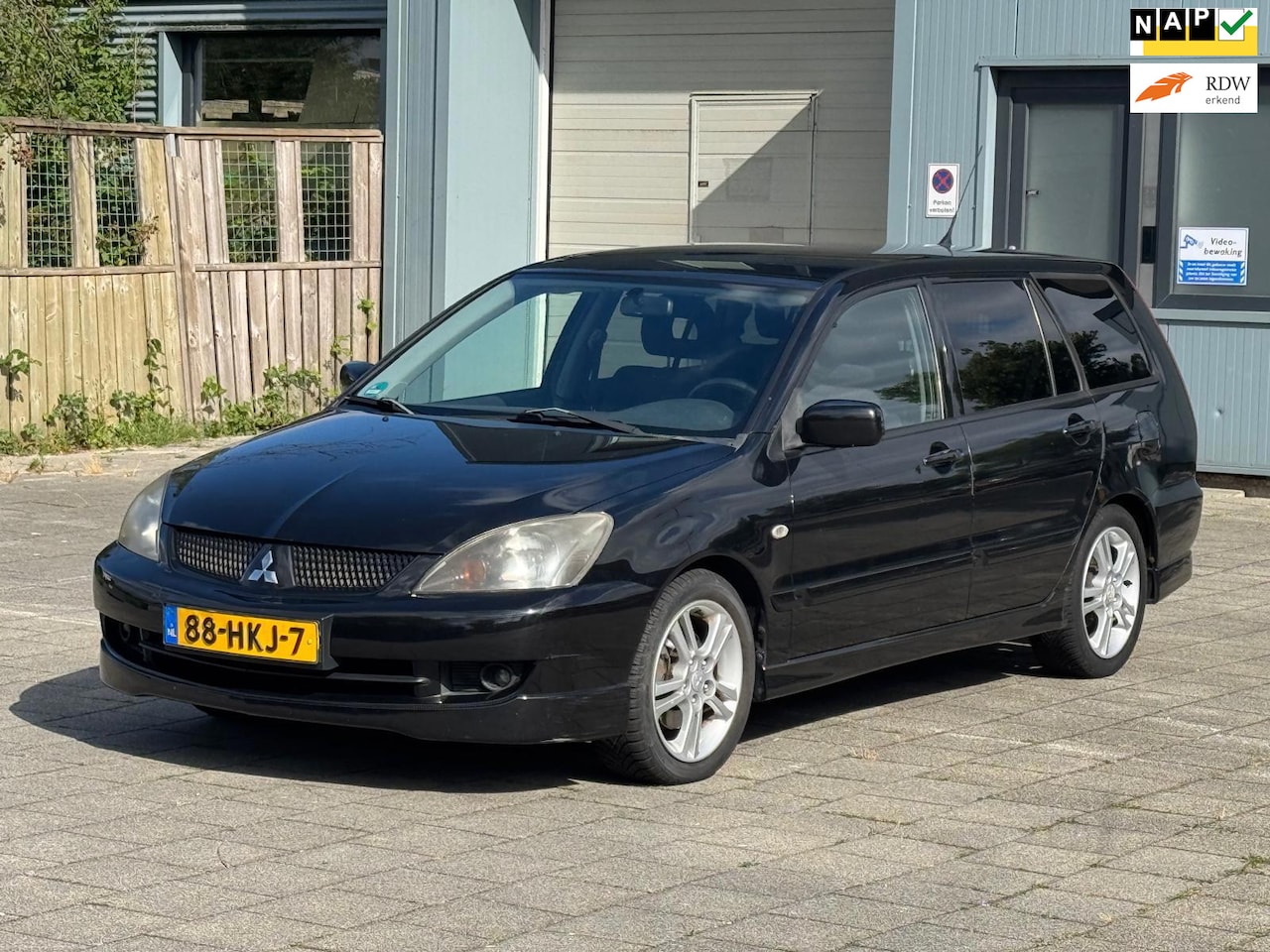 Mitsubishi Lancer Station Wagon - 2.0 Intense 1eigenaar km nap. Cruise Control - AutoWereld.nl