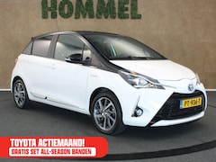 Toyota Yaris - 1.5 Hybrid Premium - ORIGINEEL NEDERLANDSE AUTO - PANORAMADAK - PARKEERSENSOREN VOOR EN AC