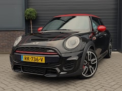 MINI 3-Deurs - 2.0 John Cooper Works Chili Pano | H+K | Stoel en Voorruit verwarming | ACC | Dynamic Damp