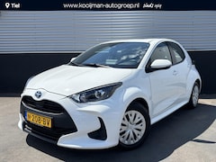 Toyota Yaris - 1.5 Hybrid Active NL-auto Navigatie, Adaptieve cruise control, Achteruitrijcamera,