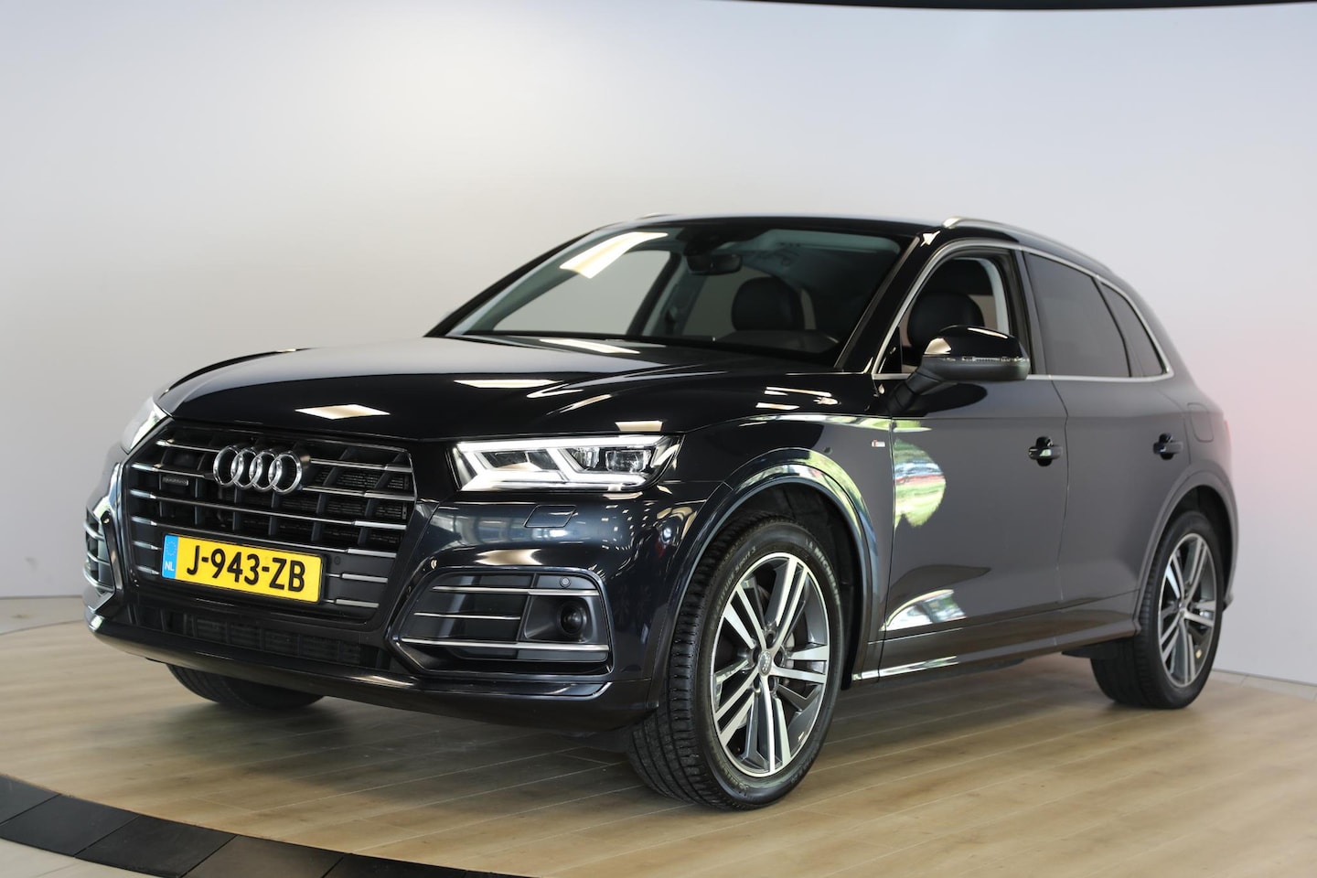 Audi Q5 - 55 TFSI e quattro Competition | Trekhaak | Cruise Adaptief | Stoelverwarming - AutoWereld.nl