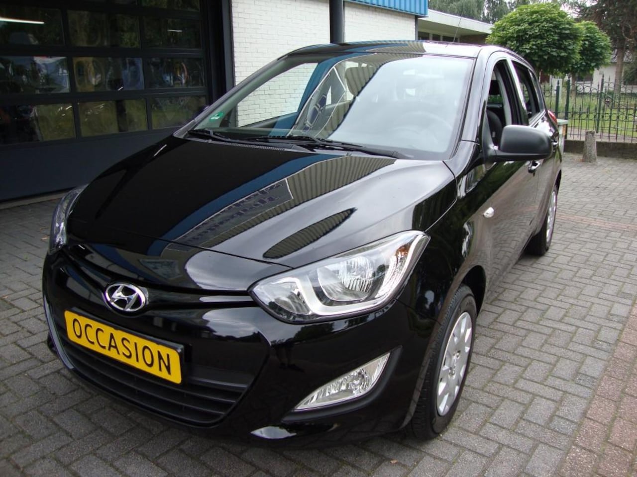 Hyundai i20 - 1200i 16V 5 DEURS AIRCO - AutoWereld.nl