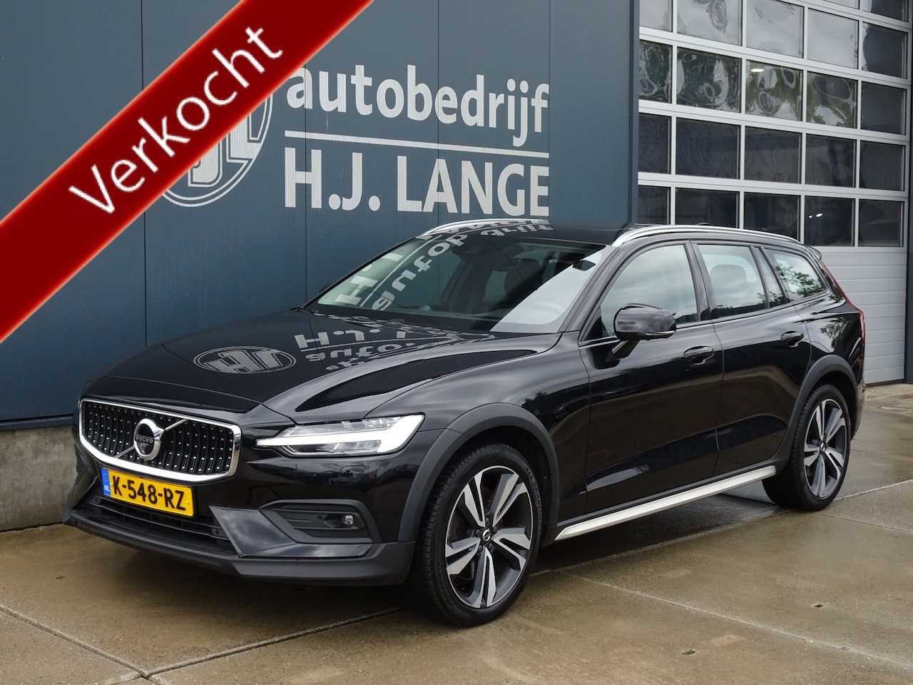 Volvo V60 Cross Country - 2.0 B5 AWD Ultimate 2.0 B5 AWD Ultimate - AutoWereld.nl