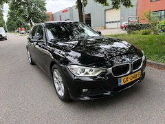 BMW 3-serie Touring - 316d High Executive AUTOMAAT LEER CAMERA