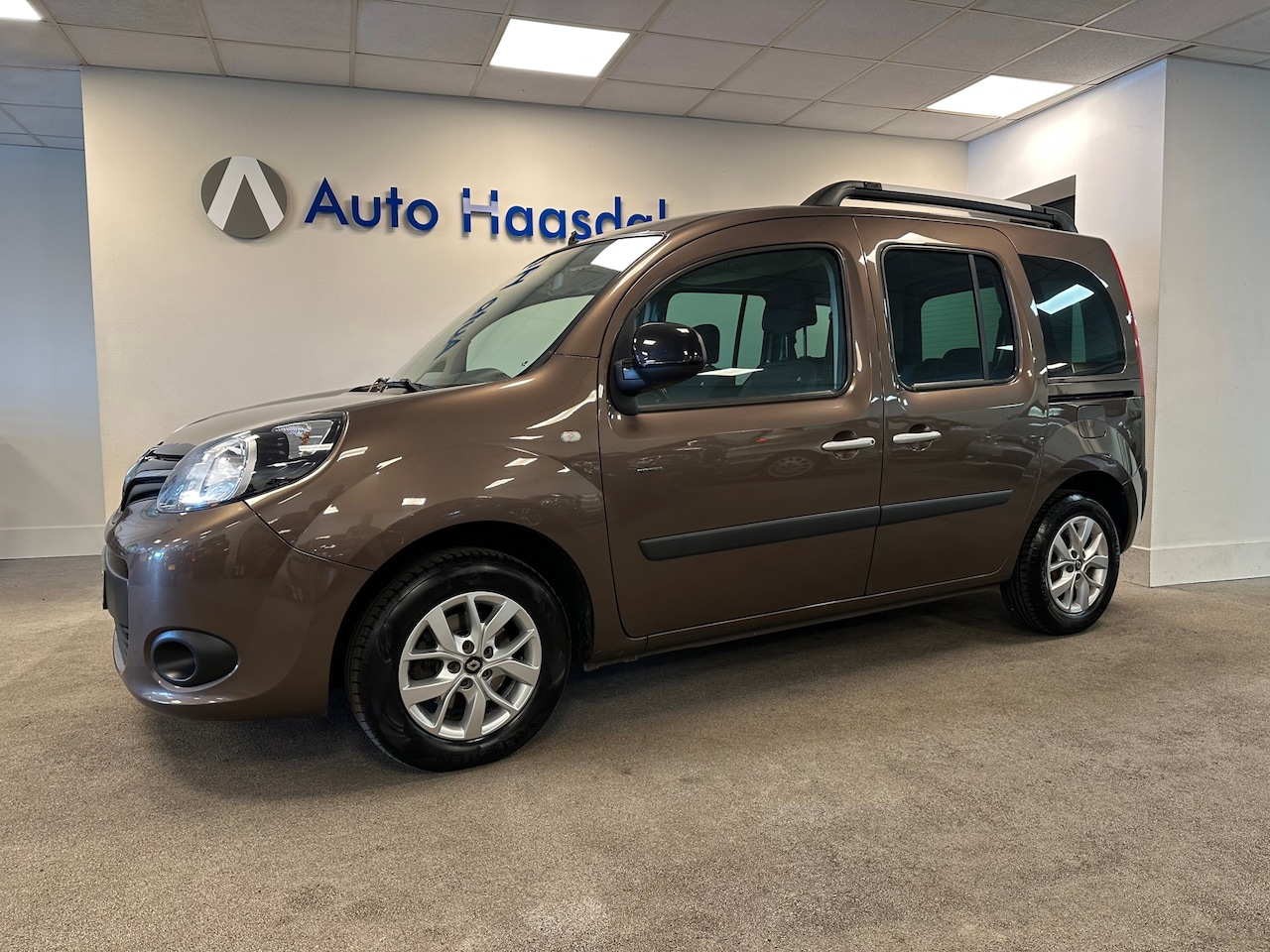 Renault Kangoo Family - 1.2 TCe|AUTOMAAT|"LIMITED"|VEEL OPTIES! - AutoWereld.nl