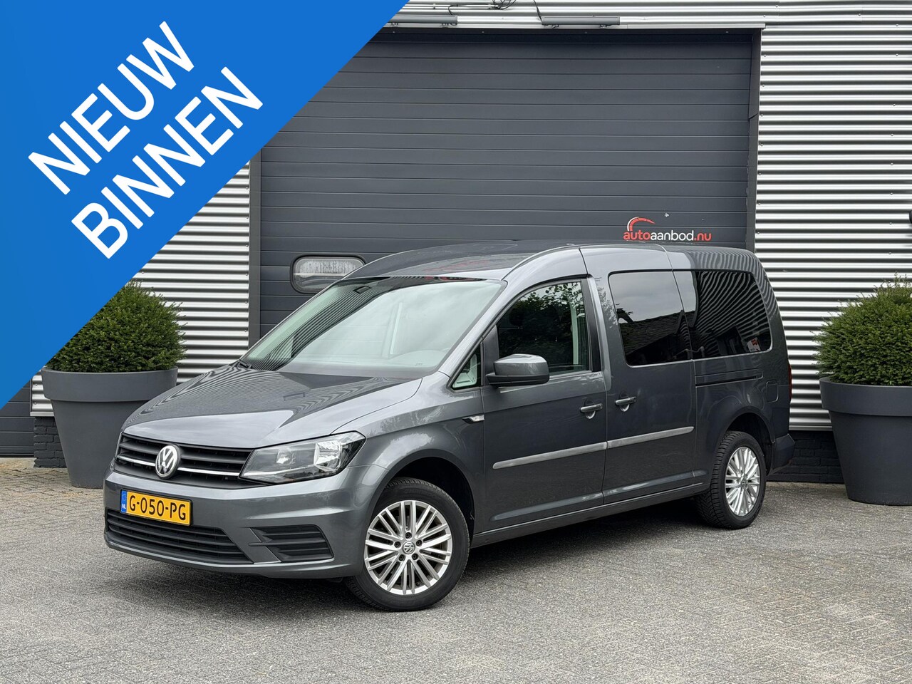 Volkswagen Caddy Maxi - 2.0 TDI Trendline 5p Rolstoel Vervoer | Adaptive Cruise Control | Parkeersensoren | Lichtm - AutoWereld.nl