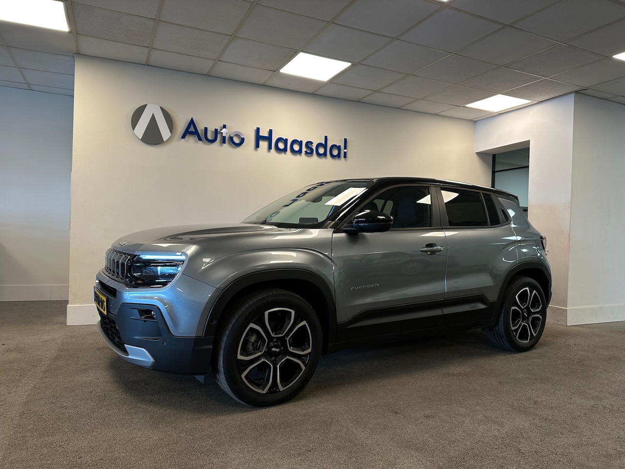 Jeep Avenger - Altitude 54 kWh|TREKHAAK|1E EIGENAAR|VEEL OPTIES! - AutoWereld.nl