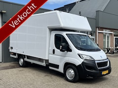 Peugeot Boxer - 435 2.2 BlueHDi 165pk Bakwagen 750kg laadklep zijdeur Airco Telefoonverbinding Bluetooth b