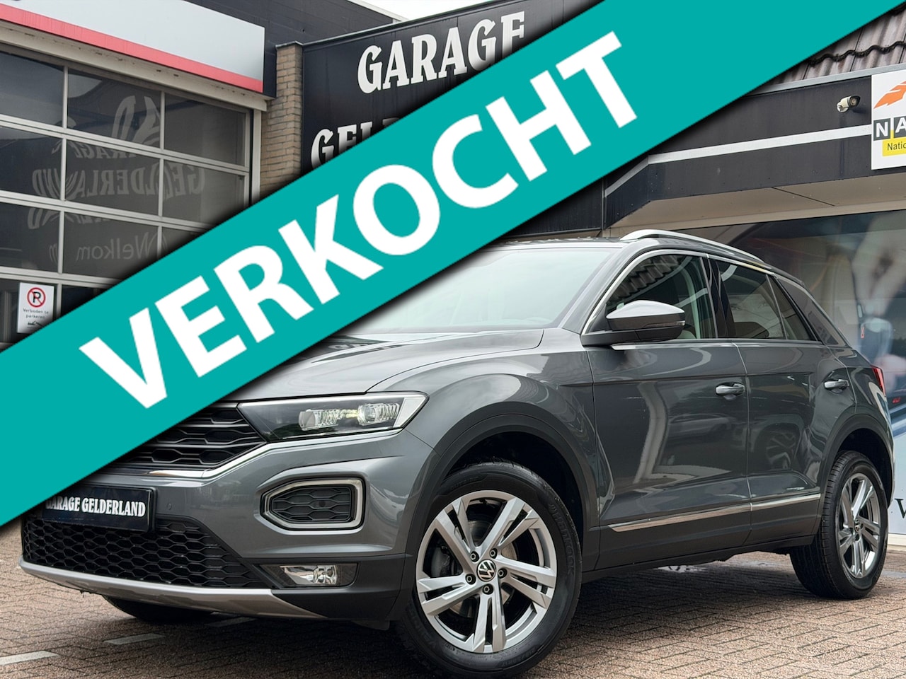 Volkswagen T-Roc - 1.5 TSI Sport | Virtual-Cockpit | ACC | Climate | Xenon | Full-Led | Apple/Android | Full- - AutoWereld.nl