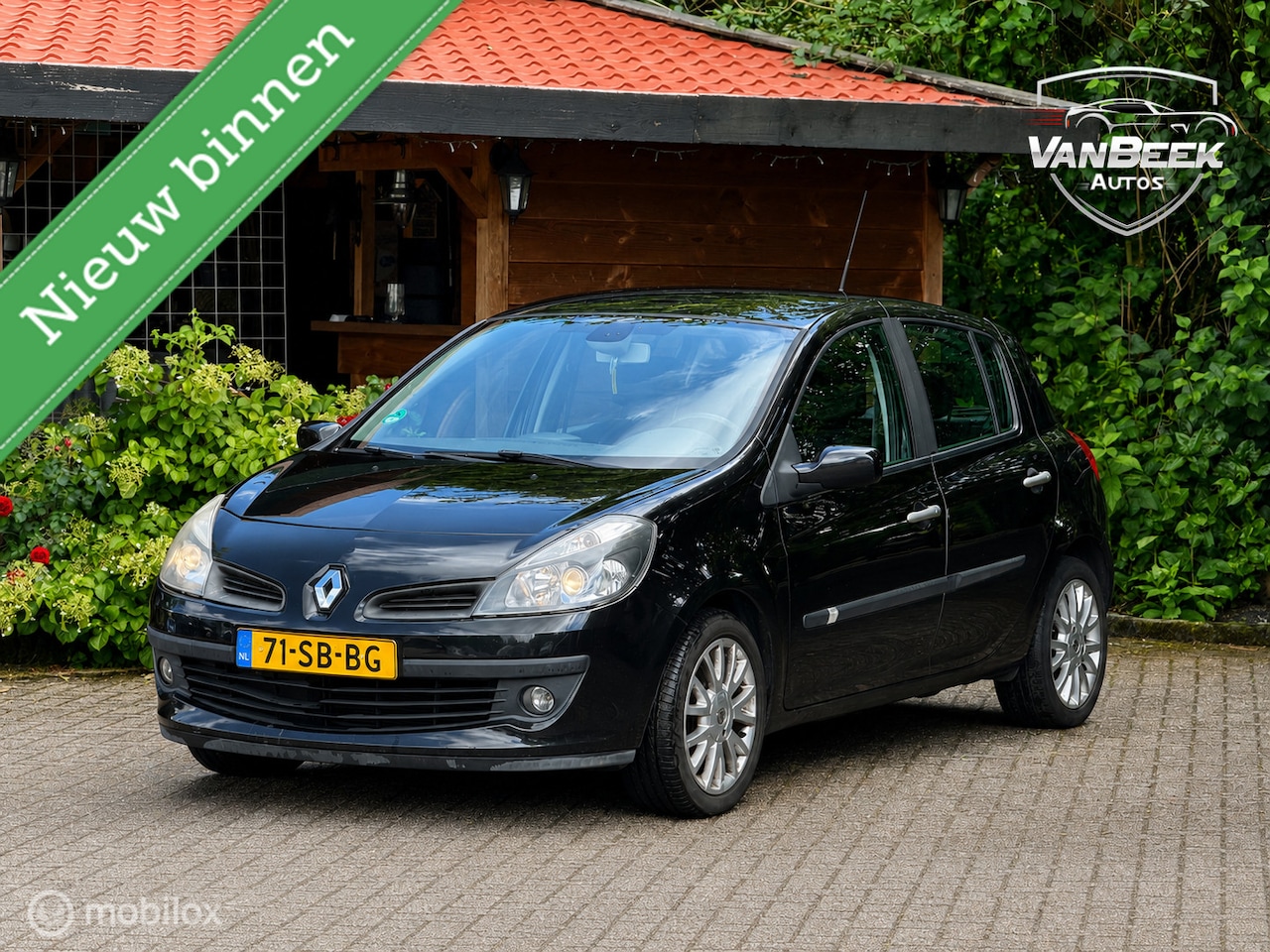 Renault Clio - 1.4-16V Authentique apk airco - AutoWereld.nl
