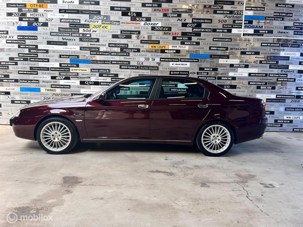 Alfa Romeo 166 - 3.2 V6 Distinctive 3.2 V6 Distinctive - AutoWereld.nl