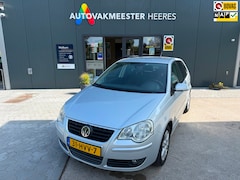 Volkswagen Polo - 1.4-16V Comfortline