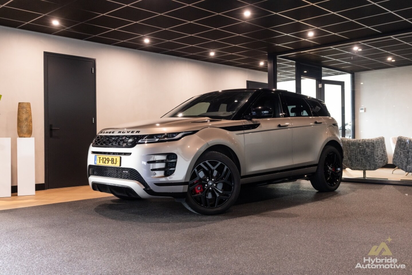 Land Rover Range Rover Evoque - 1.5 P300e AWD R-Dynamic HSE 1.5 P300e AWD R-Dynamic HSE - AutoWereld.nl