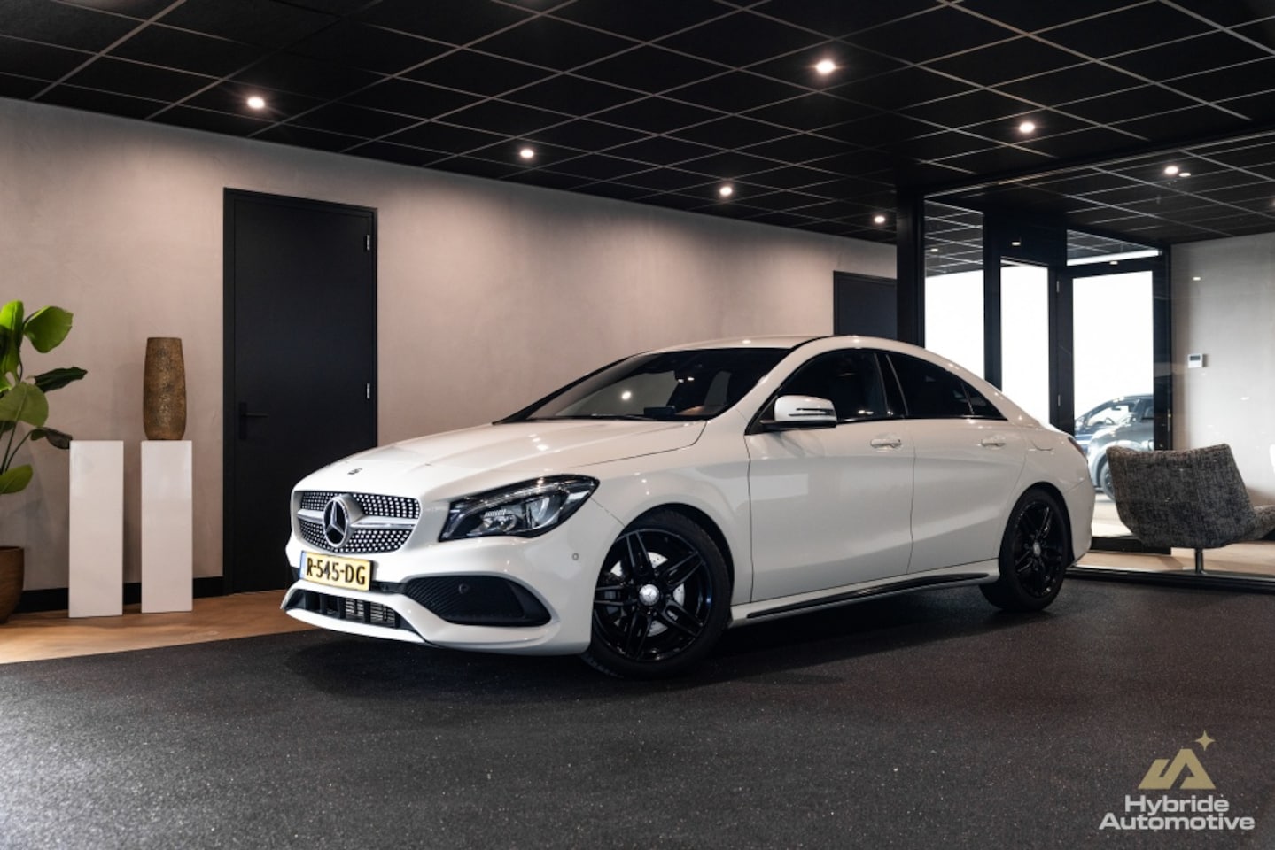 Mercedes-Benz CLA-Klasse - 250 Prestige | AMG Line | Camera | CarPlay | - AutoWereld.nl