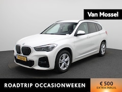 BMW X1 - sDrive18i High Executive | M-SPORT | CAMERA | NAVIGATIE | SFEERVERLICHTING | STOELVERWARMI
