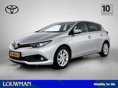 Toyota Auris - 1.8 Hybrid Business Plus | Trekhaak |