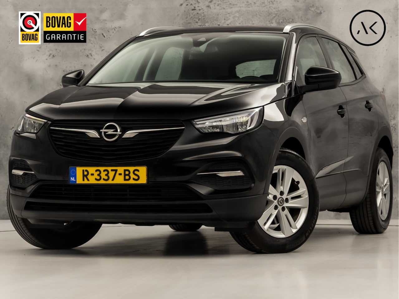 Opel Grandland X - 1.2 Turbo Sport (APPLE CARPLAY, GROOT NAVI, LEDER, CLIMATE, CAMERA, SPORTSTOELEN, LEDER ST - AutoWereld.nl